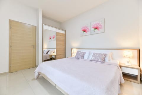 Apartments Diora Apartment in Seline