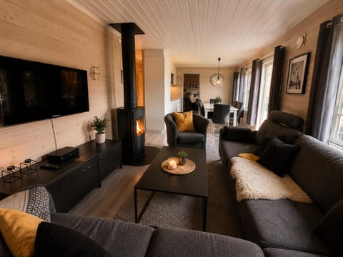 Communal lounge/ TV room, Living room