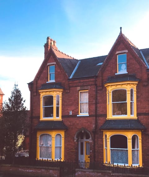 Property building, Day