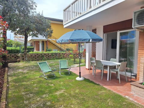 Patio, Garden, Garden view, furniture