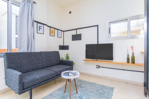 TV and multimedia, Seating area
