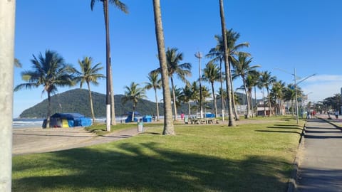 Neighbourhood, Beach, Sea view