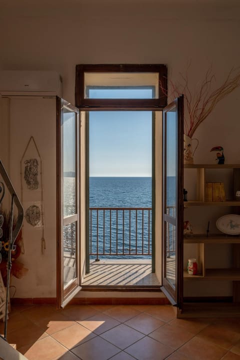 Day, Natural landscape, View (from property/room), Balcony/Terrace, Sea view