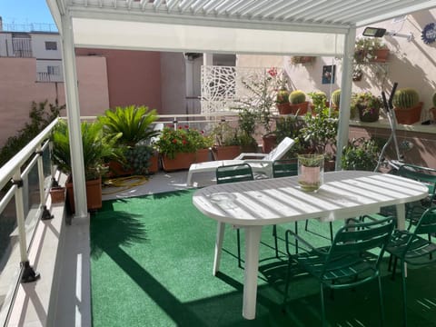 Patio, Garden, Balcony/Terrace