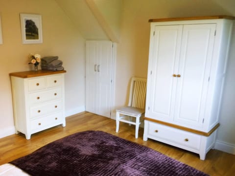 Other, Photo of the whole room