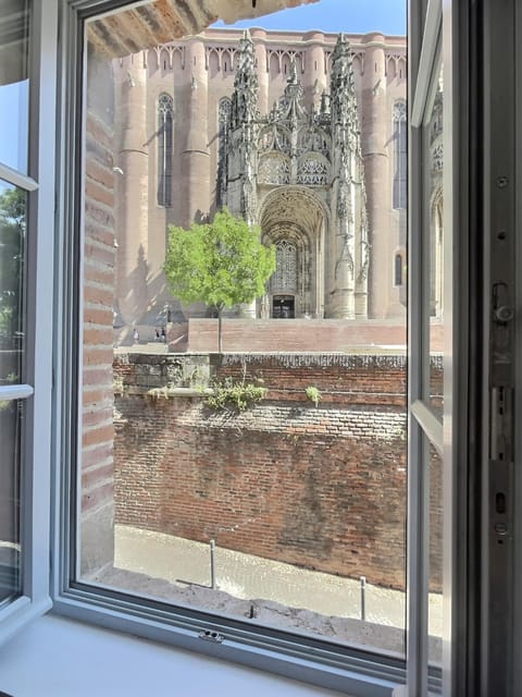 Bedroom, Landmark view
