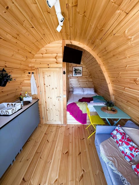 Bed, Kitchen or kitchenette, Photo of the whole room, Bedroom, wardrobe