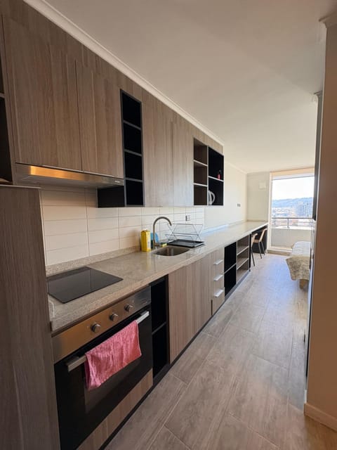 Kitchen or kitchenette, Lounge or bar, pet friendly, stove