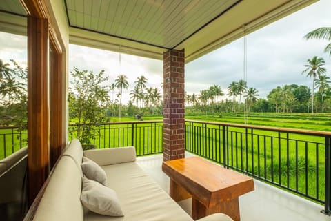 Natural landscape, View (from property/room), Balcony/Terrace