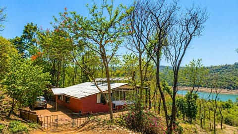 Natural landscape, Lake view, Mountain view
