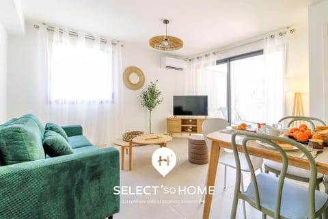 TV and multimedia, Living room, Dining area, air conditioner