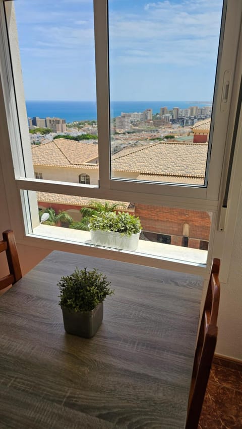 Day, Natural landscape, Dining area, Sea view