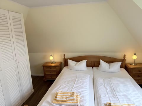 Bedroom, room service