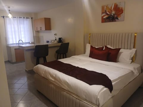 Bed, Kitchen or kitchenette, Photo of the whole room, Bedroom, minibar, VIP