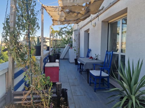 Property building, Balcony/Terrace