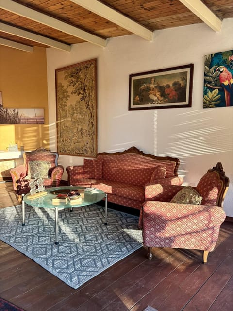 Communal lounge/ TV room