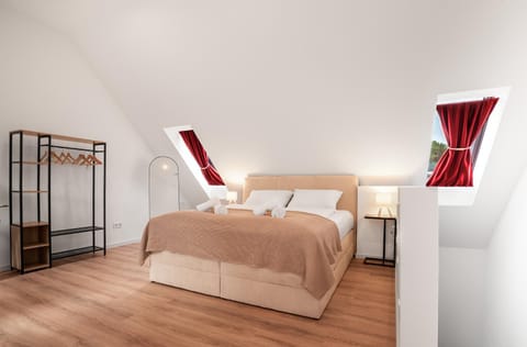 Bed, Bedroom, towels, wardrobe