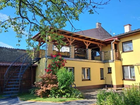 Property building, Balcony/Terrace