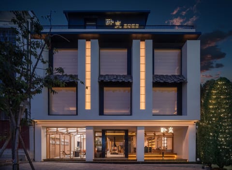 Property building, Night