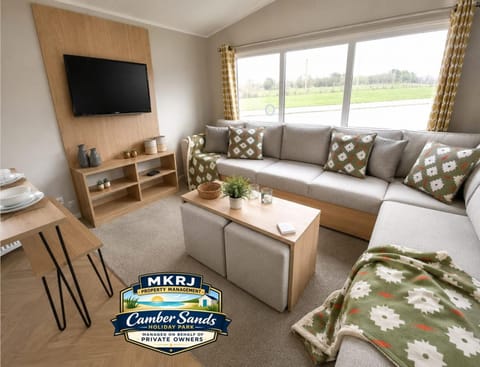 Communal lounge/ TV room, TV and multimedia, Living room