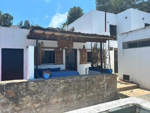 Patio, Facade/entrance