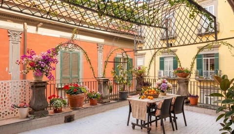 Property building, Balcony/Terrace, Internal: Not applicable to any particular room