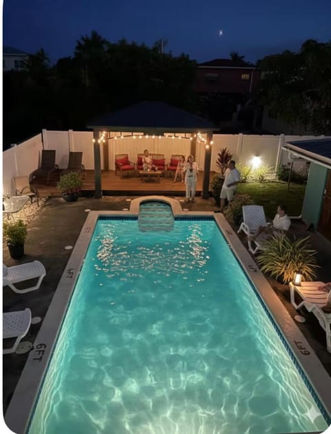 Swimming pool