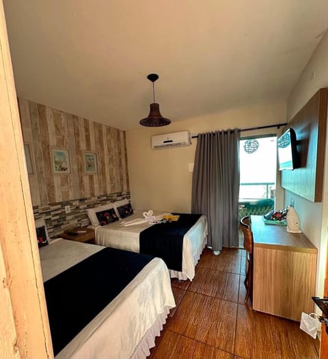 Bathroom, TV and multimedia, air conditioner