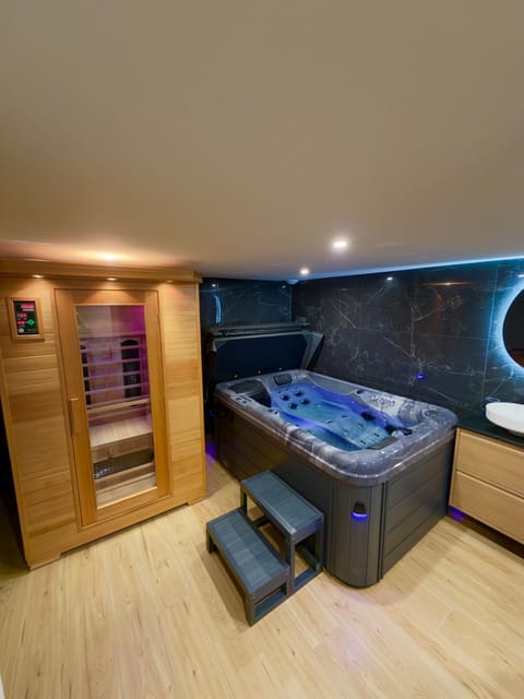 Sauna, Spa and wellness centre/facilities