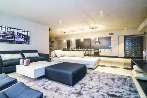 Communal lounge/ TV room, Seating area