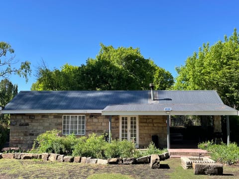 Property building, Restaurant/places to eat
