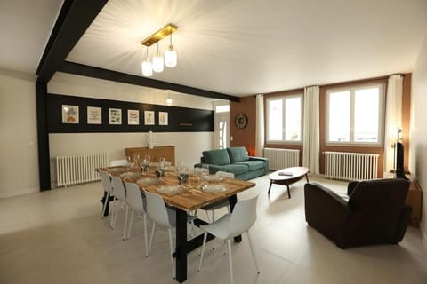 Living room, Dining area