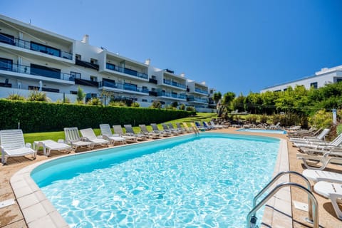 Pool view, Swimming pool, Swimming pool, sunbed