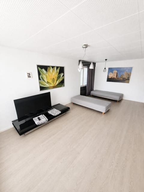 TV and multimedia, Bedroom