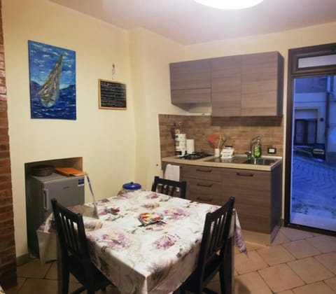 Kitchen or kitchenette, Dining area, stove, kitchen