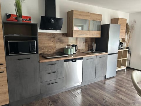 Coffee/tea facilities, Kitchen or kitchenette, Swimming pool, dishwasher, pet friendly, stove, toaster
