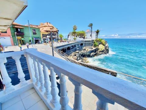 Natural landscape, View (from property/room), Balcony/Terrace, Sea view