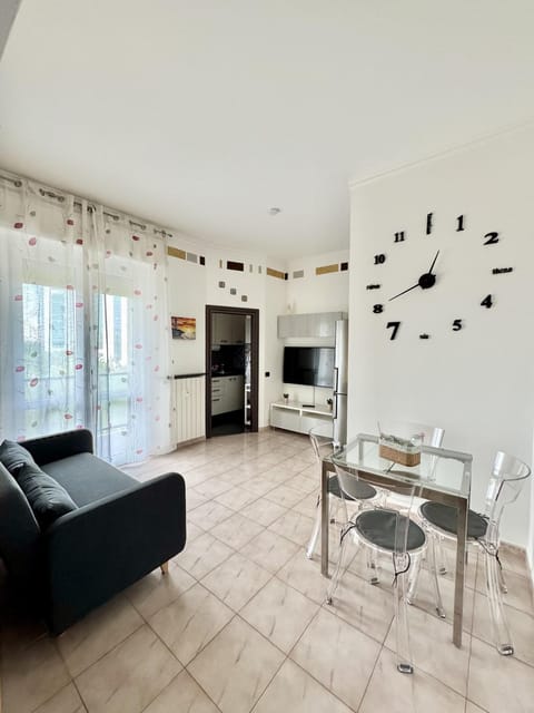 TV and multimedia, Living room, Seating area, Dining area, heating, internet, safe, air conditioner
