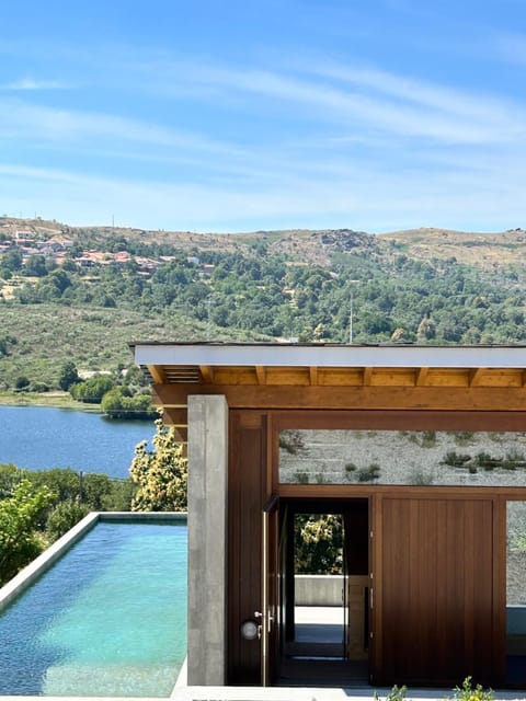 Property building, Natural landscape, Mountain view, Pool view, River view