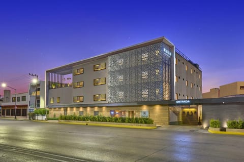 Property building, Facade/entrance