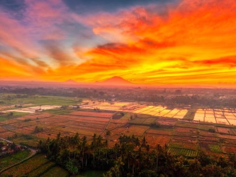 Nearby landmark, Natural landscape, Bird's eye view, Sunrise