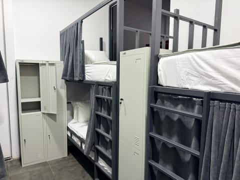 bunk bed