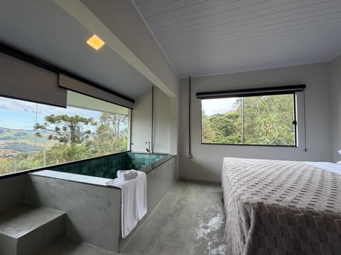 Bed, Natural landscape, Hot Tub, Photo of the whole room, Bedroom