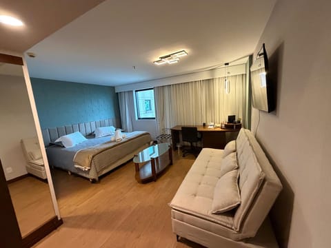Communal lounge/ TV room, Bed, TV and multimedia, Photo of the whole room, Seating area, Bedroom, towels