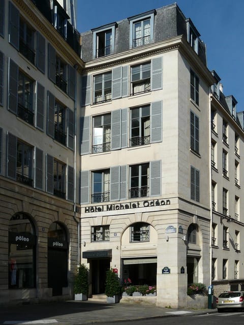 Property building, Facade/entrance