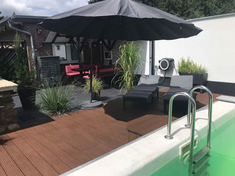 Summer, Balcony/Terrace, Swimming pool, sunbed