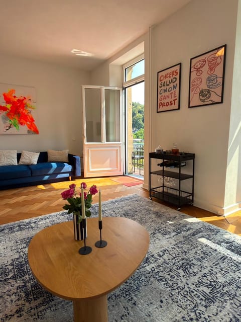 Living room, Seating area, minibar