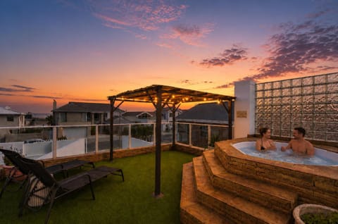 Hot Tub, Sunset, sunbed