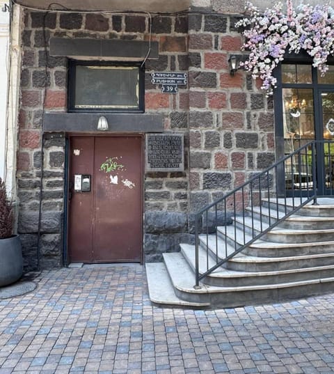 Facade/entrance, Day
