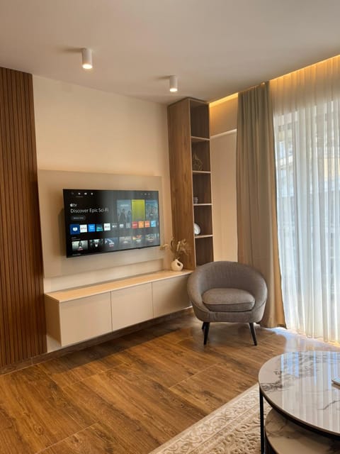 Communal lounge/ TV room, TV and multimedia, Living room, Seating area